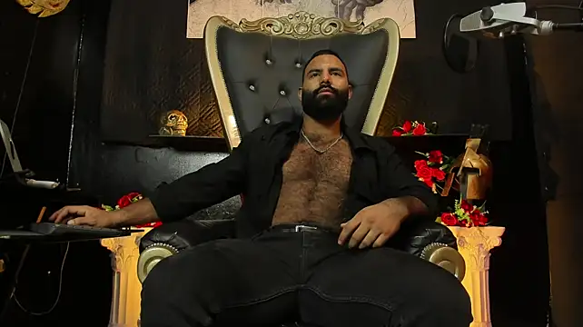 دردشة BeardAndrew الجنسية المباشرة