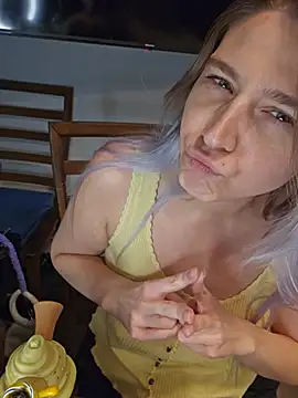 ScarletsWeb élő XXX-chatje