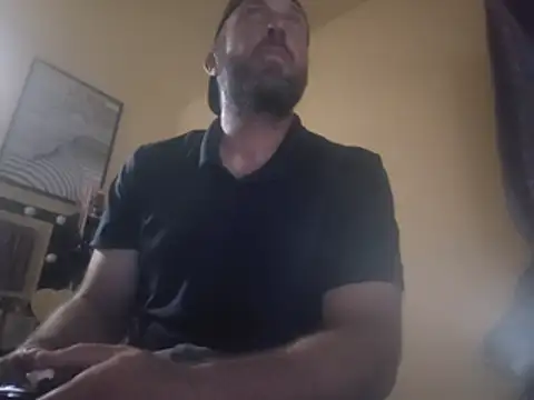 Chat XXX en directo de Brucejuce6669