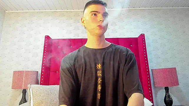 XXX chat uživo modela NickWild