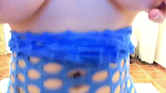 XXX chat uživo modela Valxyou