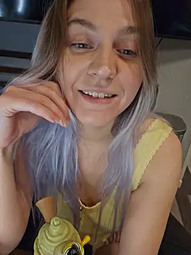 Chatroom XXX en direct de ScarletsWeb