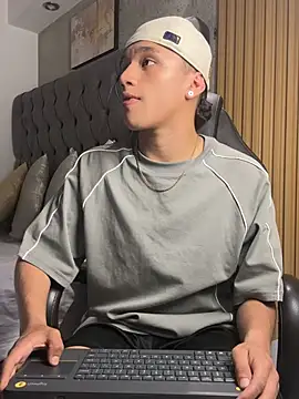 Chat XXX en directo de Dominik_Souza
