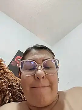AlexxiaaMat 现场XXX聊天