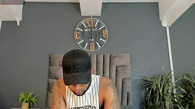 XXX chat uživo modela Robin_Rief