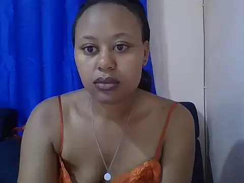 XXX chat uživo modela IvoryMus