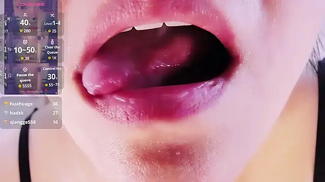 xiaoqingren 网络视讯表演