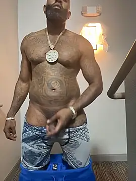 QHefner52 live XXX chat