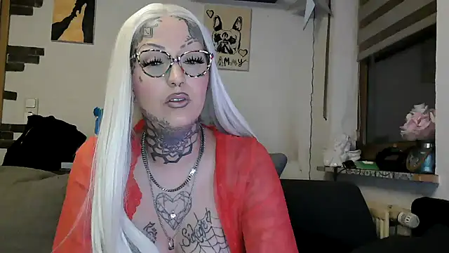Živý XXX chat RoxxyInk