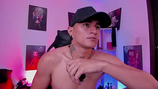 LiamDeeps live XXX chat