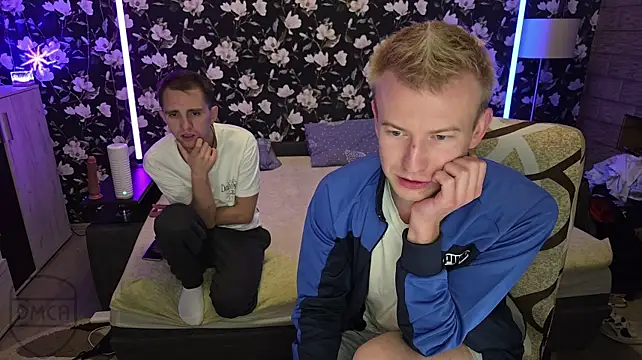 Vuittonn Live XXX chat