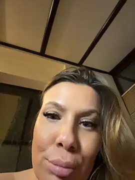 KrisKkiki Chat XXX in diretta