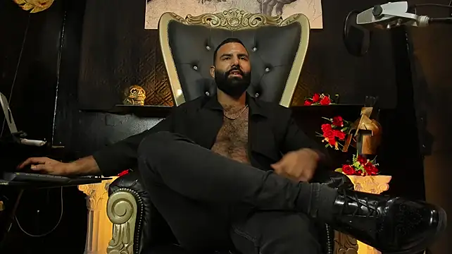BeardAndrew live XXX chat