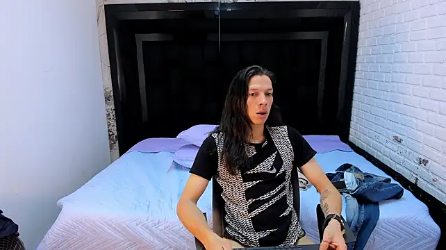 AleNoah_ élő XXX-chatje