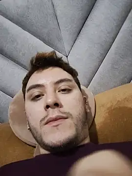 brandonstivm – Naživo XXX chat