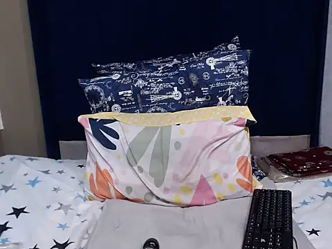 Candylips22's Live XXX Chat