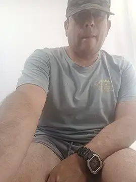 צ'אט XXX בשידור חי של chicoguapo8