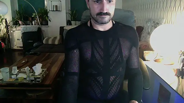 tomz0819 – Naživo XXX chat