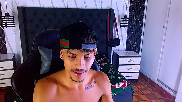 Chatroom XXX en direct de Angel_foxc13