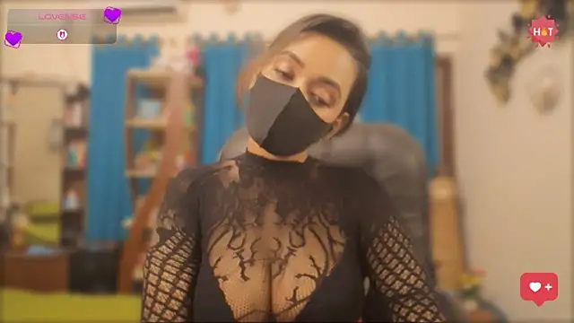 Sinful-Zara 现场XXX聊天