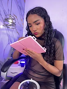 ScarlettRooseX's Live XXX Chat