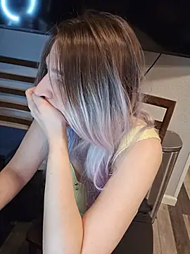 ScarletsWeb's Live XXX Chat