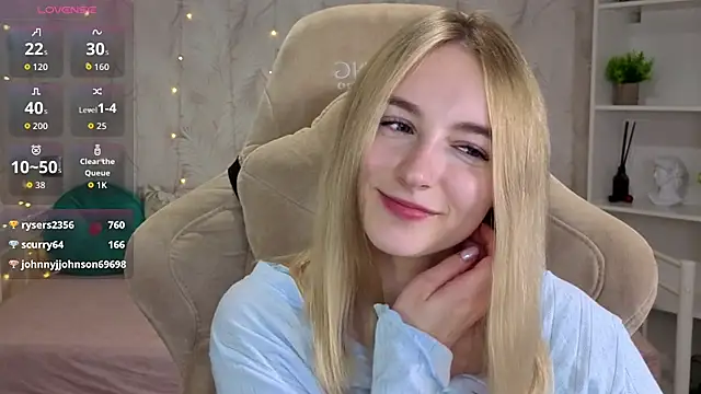Shy_Polly Chat XXX in diretta