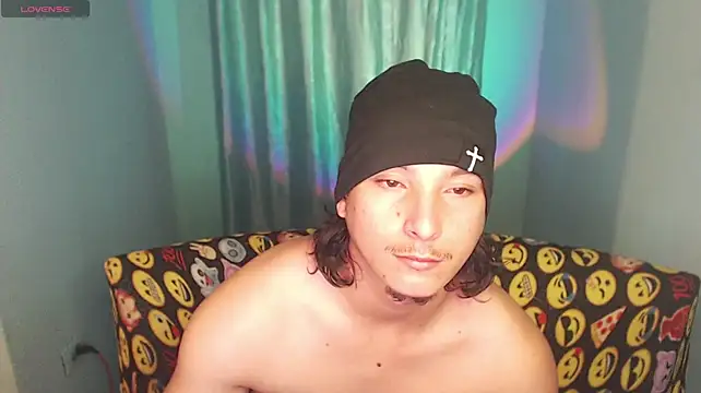 Chatroom XXX en direct de MrKingsaintx
