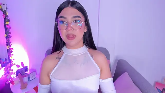 RoseCassie Chat XXX live