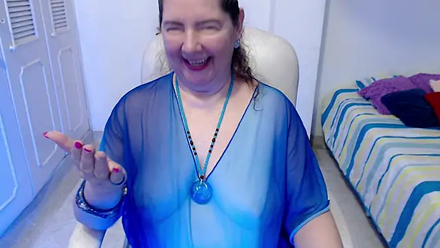 leonela_69のライブXXXチャット