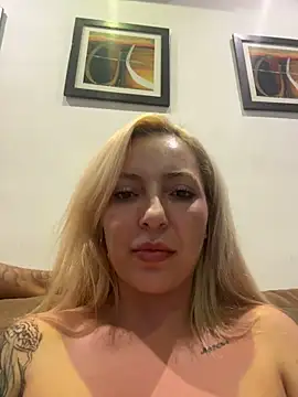 Juuhschmitt Chat XXX live
