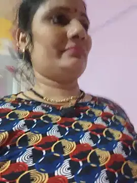 Chat +18 de Karishma_bhabi02 ao vivo