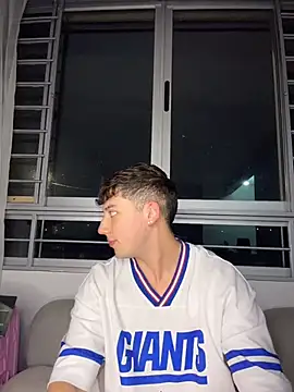 OLIVER_K Live XXX-chat