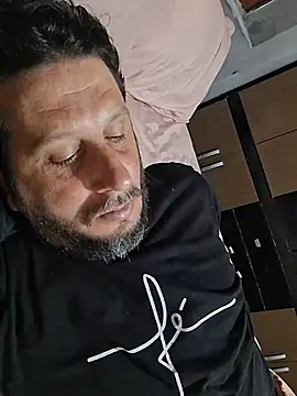 Chat +18 de COROADOTADOCASADO ao vivo
