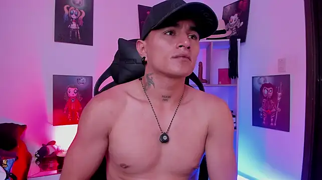 LiamDeeps Chat XXX live