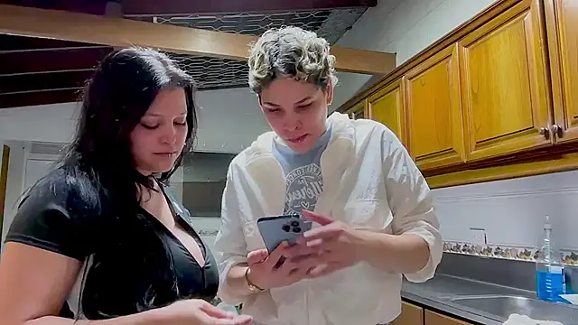 MarcellaGriffin 라이브 XXX 채팅