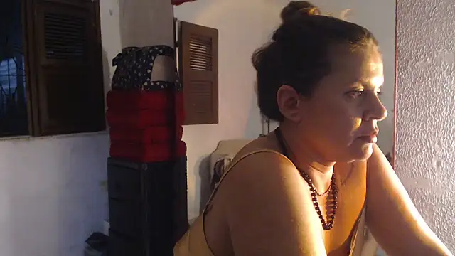 OliviaRojas' Live XXX Chat