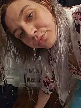 ScarletsWeb live XXX chat