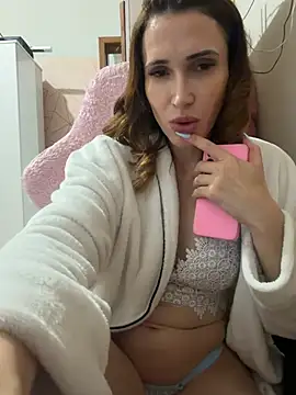 Irresistible37's Live XXX Chat