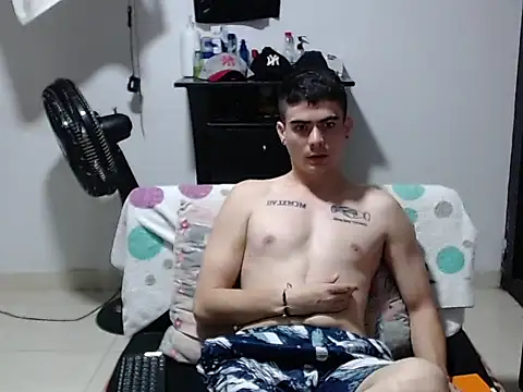 Zac_Efront Chat XXX in diretta