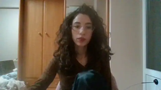 CrystalDolls élő XXX-chatje