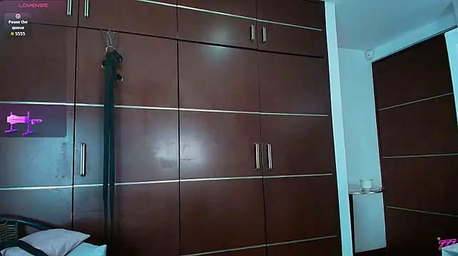 دردشة Valentiinoss الجنسية المباشرة
