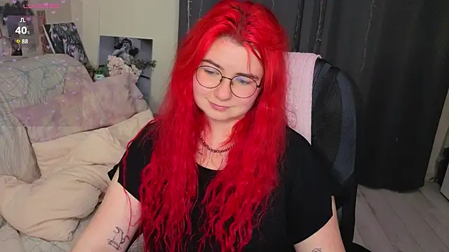 Chat +18 de Kitty-Katty ao vivo
