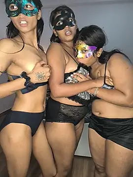 Chat +18 de Kayra_queenx ao vivo