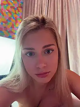 NinaVerse Chat XXX in diretta