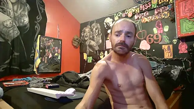 SplashhQueen420 élő XXX-chatje