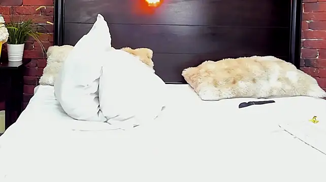 ChristynaRoss' Live XXX Chat