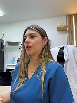 Chat +18 de alicee16 ao vivo