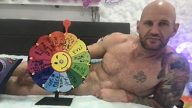 Chat +18 de brianomally ao vivo