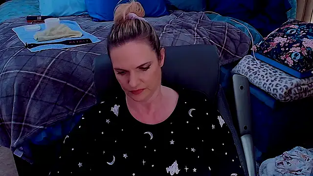 ninajaymes: онлайн-секс-чат